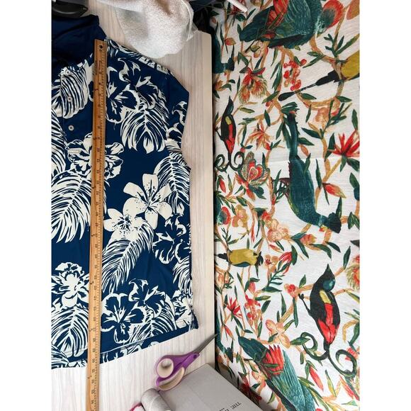 chubbies Light Weight Performance Golf Polo Hawaiian Print in Blue Men's XL - Picture 9 of 13